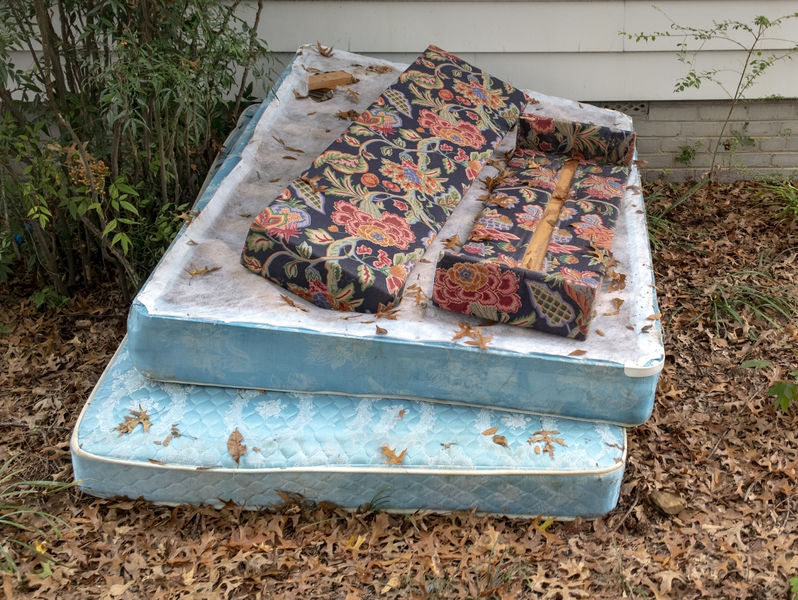 does mattress firm take away old mattresses